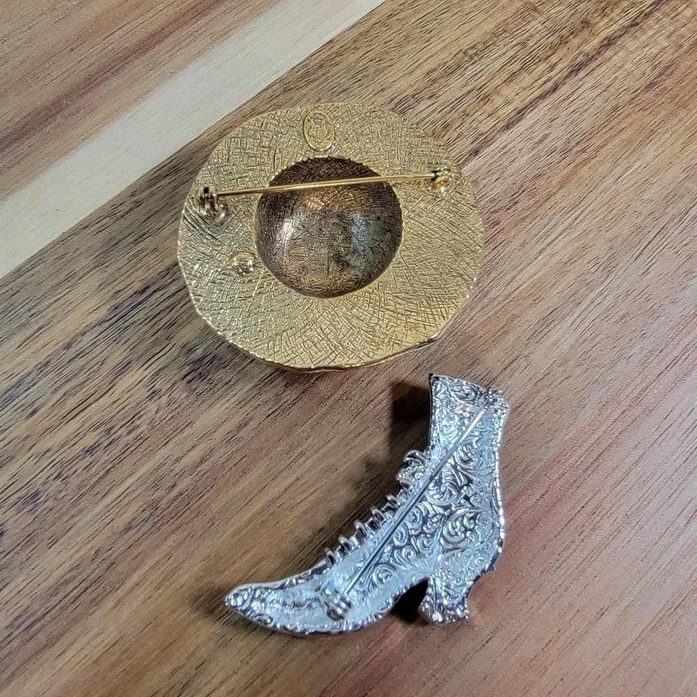Set of 2 Vintage Brooches Premier Design Hat Pin 1929 Victoria Boot Pin